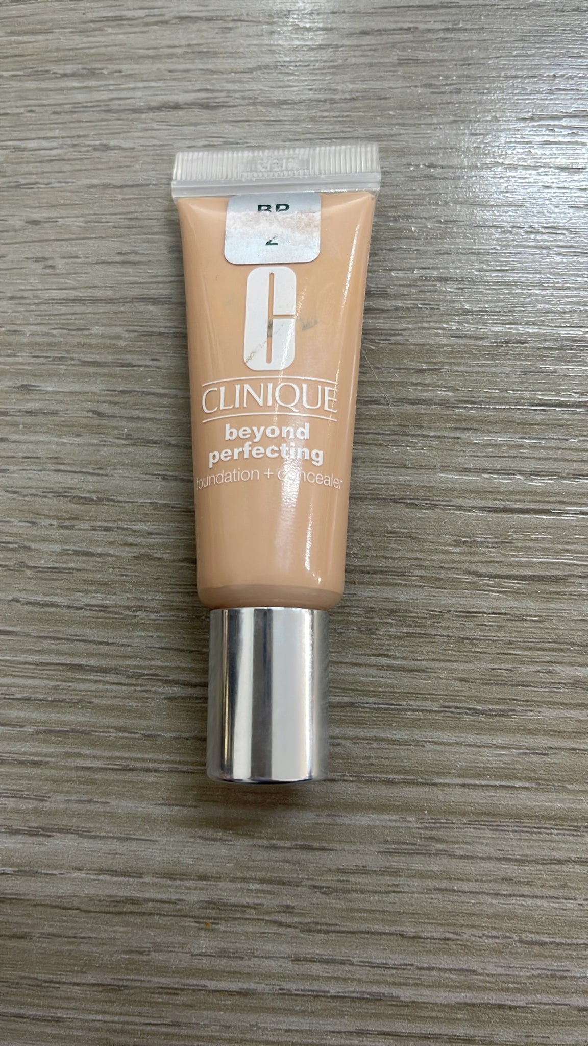 MINI SIZE Even Better Refresh™ Hydrating and Repairing Makeup TESTER - Profumo Web