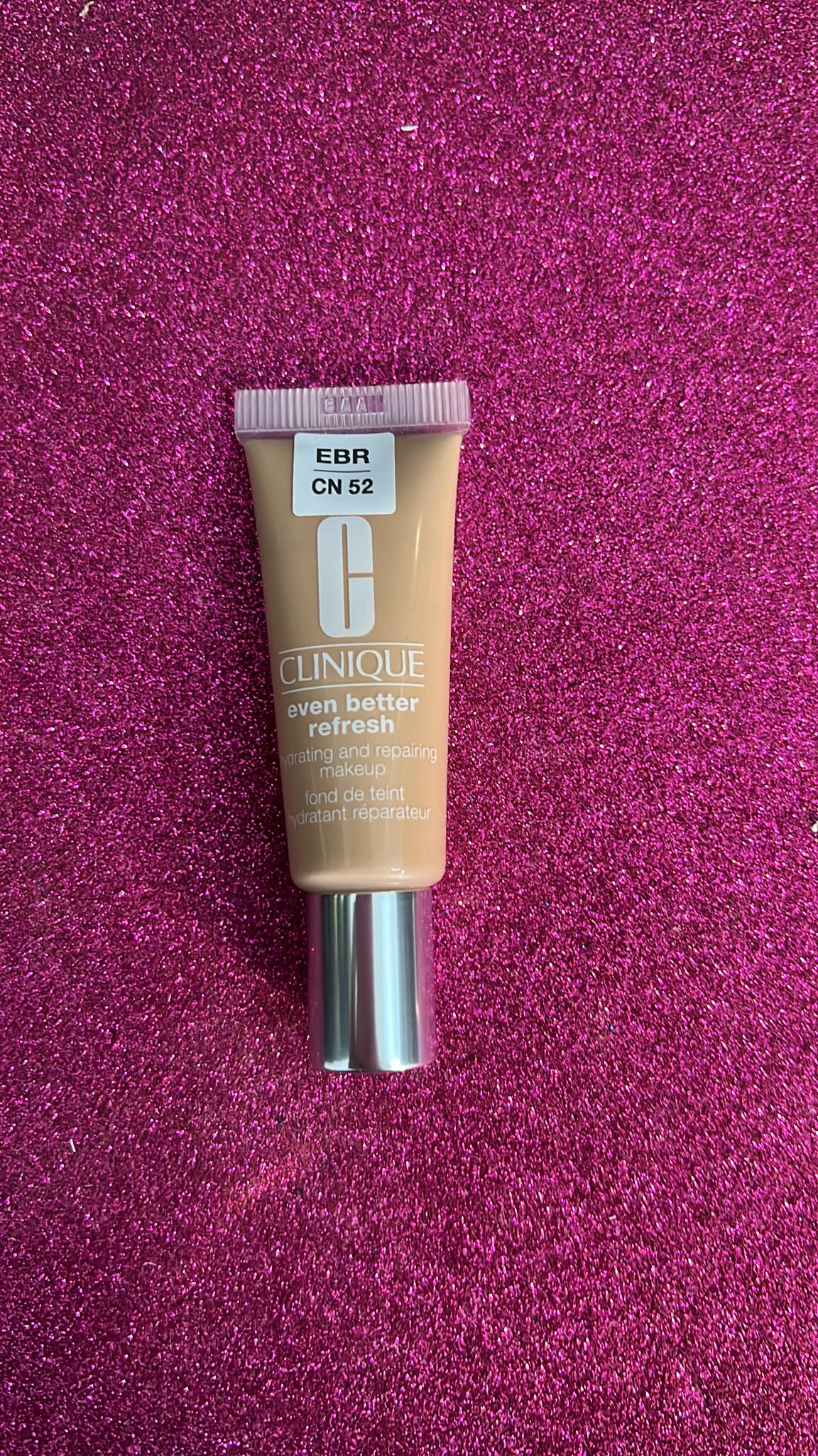 MINI SIZE Even Better Refresh™ Hydrating and Repairing Makeup TESTER - Profumo Web