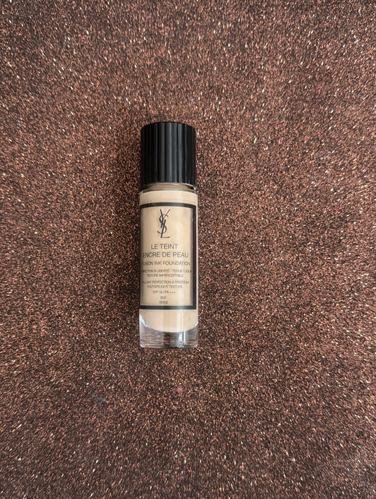 MINI SIZE YVES SAINT LAURENT ENCRE DE PEAU SPF18 10ML TESTER