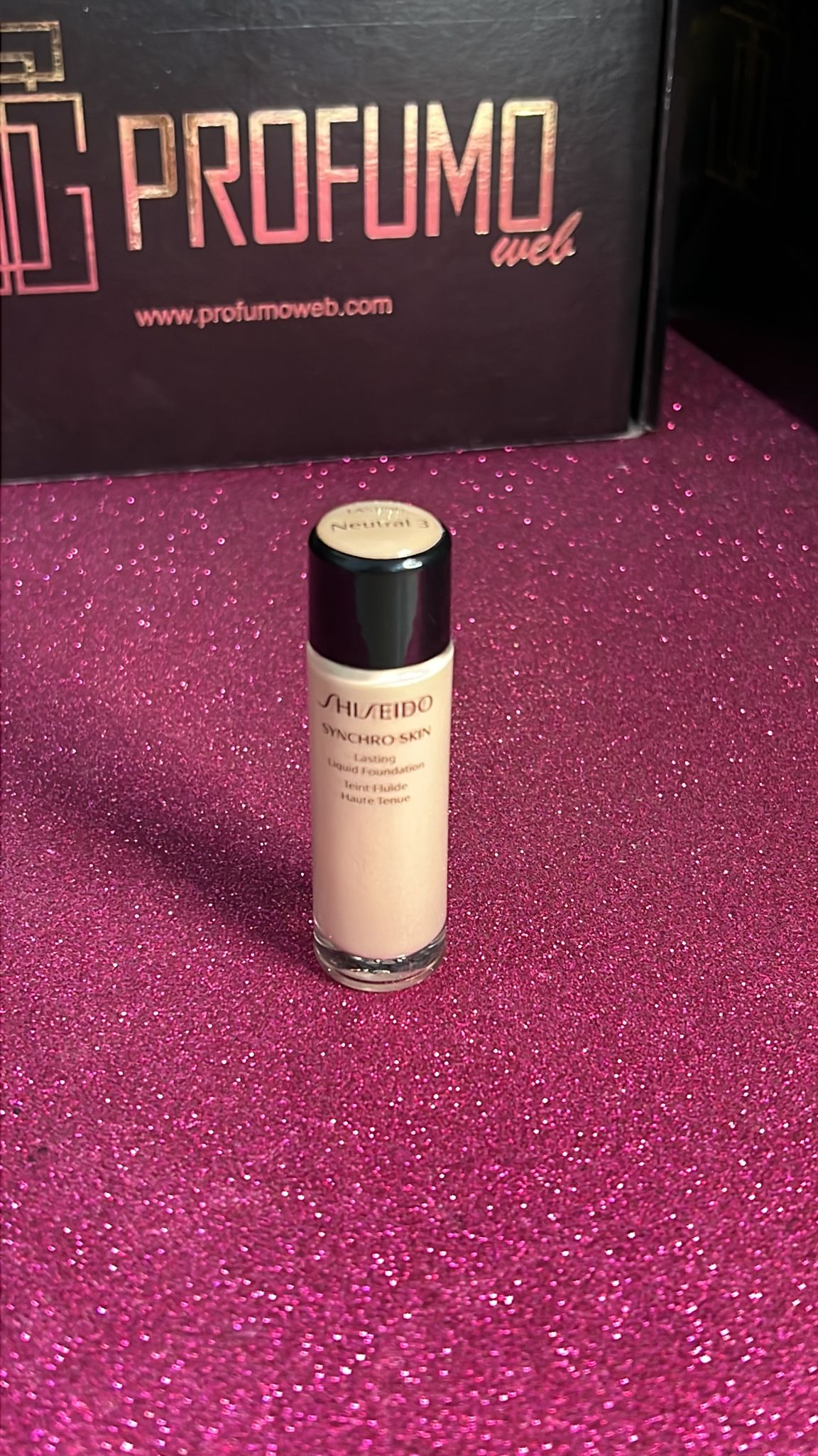 Fondotinta Shiseido Synchro Skin Lasting Foundation 10ml - Profumo Web